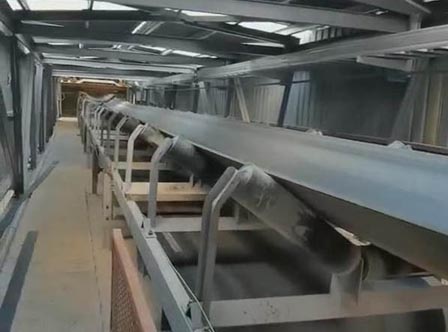 海螺水泥皮帶機(jī)驅(qū)動(dòng)電動(dòng)滾筒應(yīng)用現(xiàn)場(chǎng)